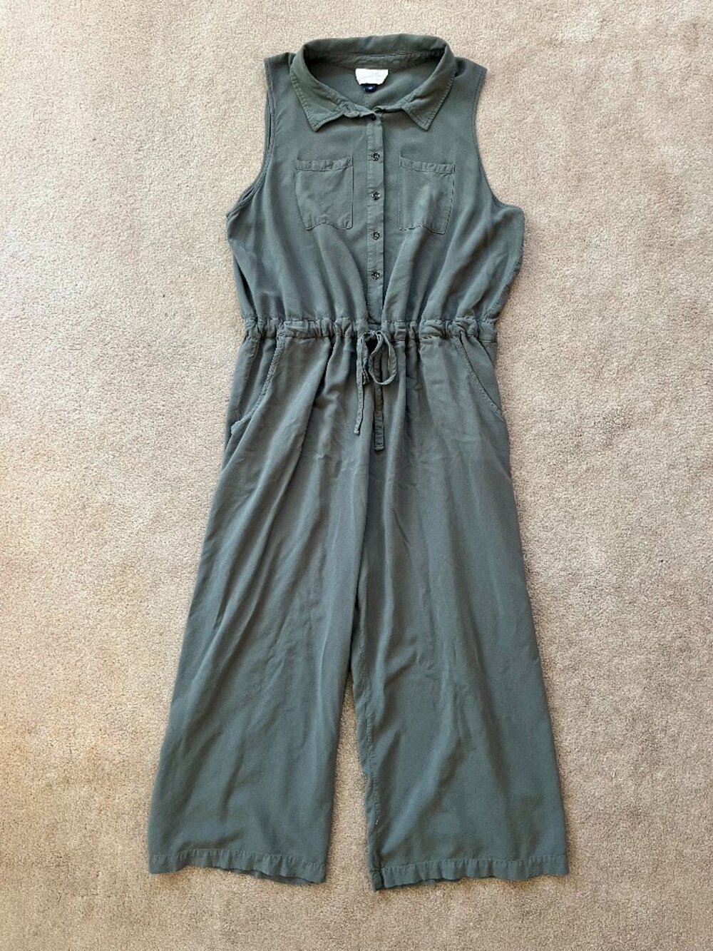 Universal Thread Olive Green Sleeveless Button-Front Utility Jumpsuit